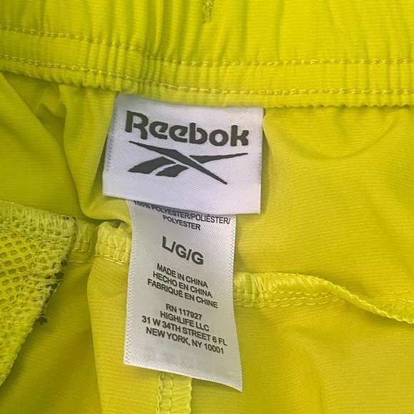 REEBOK training mens shorts NWT LARGE - Picture 7 of 8